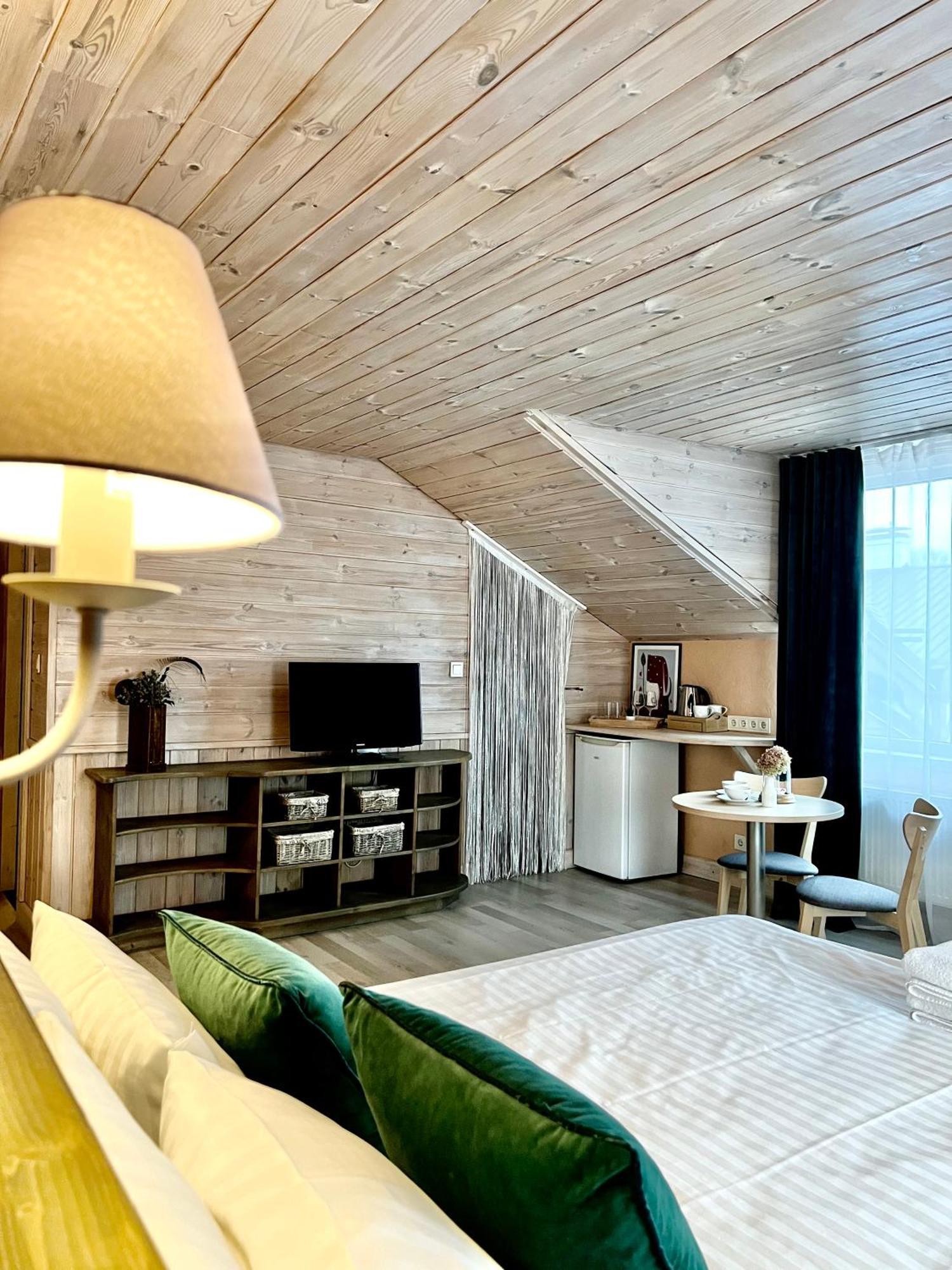 Agate Hotel Ozolnieki Екстериор снимка