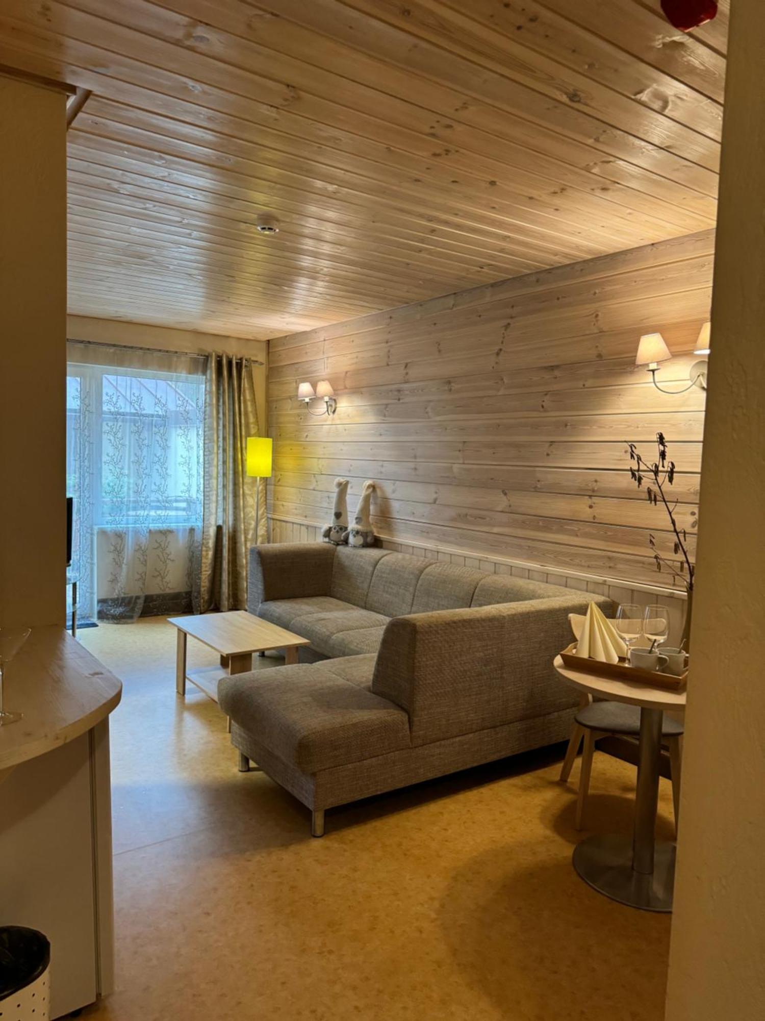Agate Hotel Ozolnieki Екстериор снимка