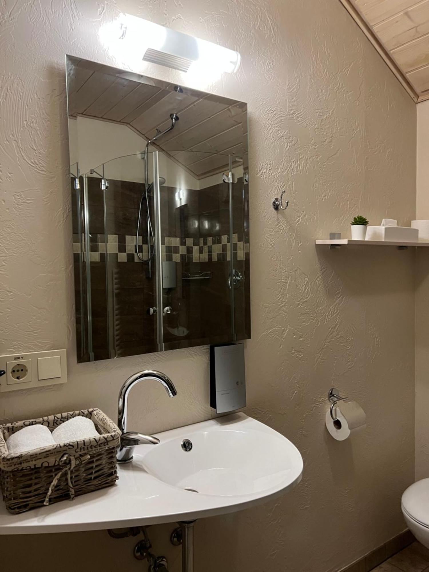 Agate Hotel Ozolnieki Екстериор снимка