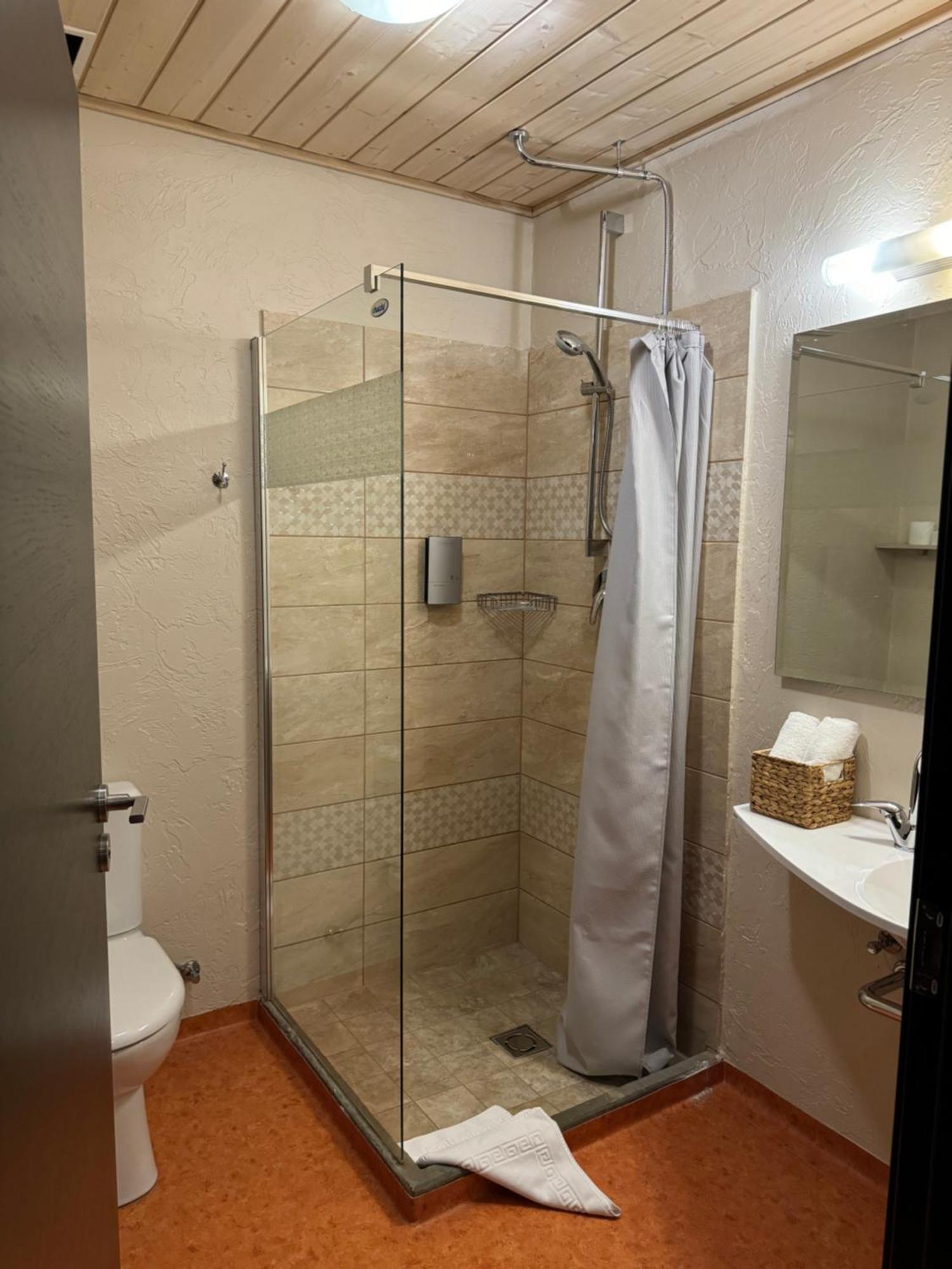 Agate Hotel Ozolnieki Екстериор снимка