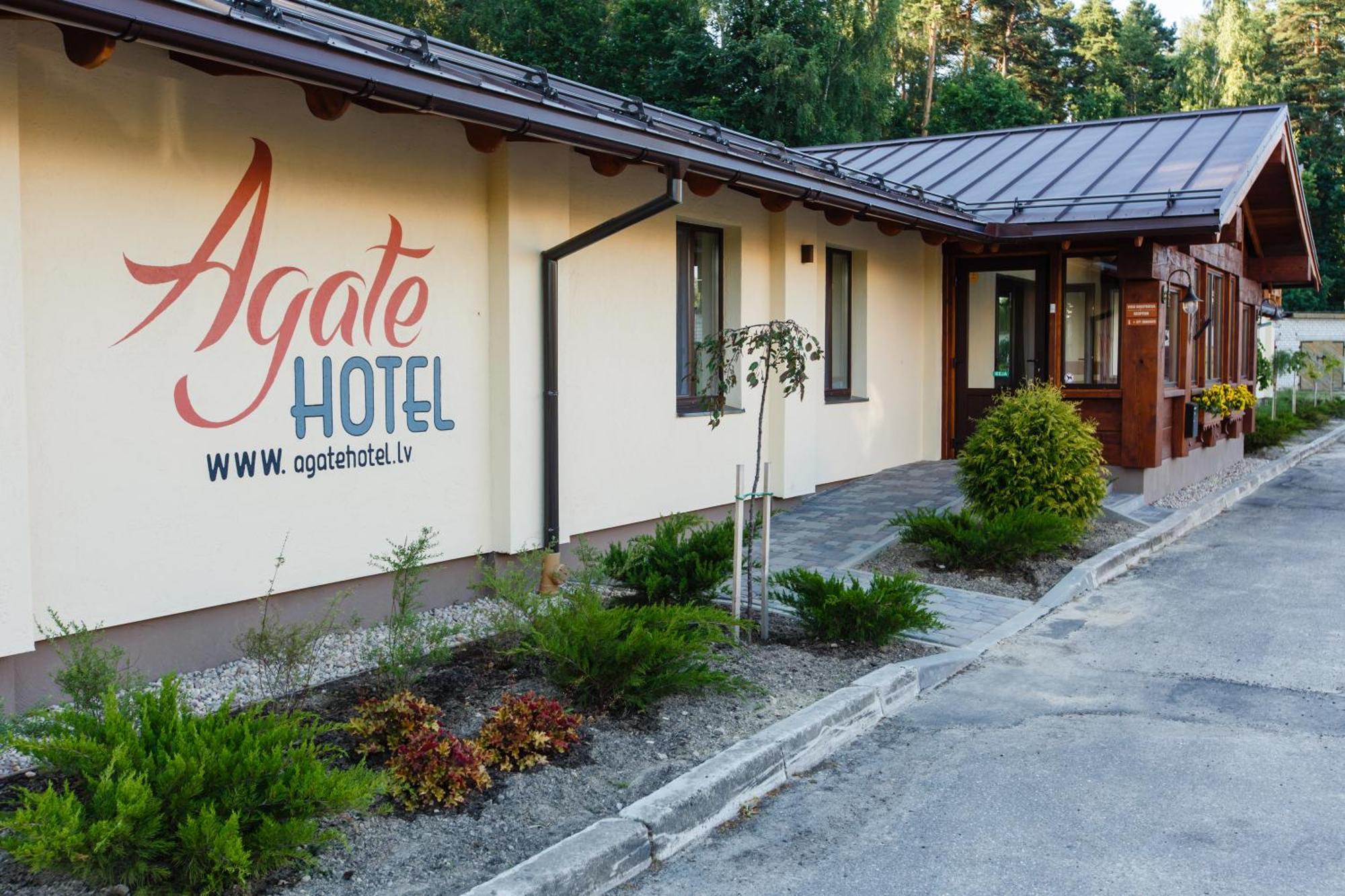 Agate Hotel Ozolnieki Екстериор снимка